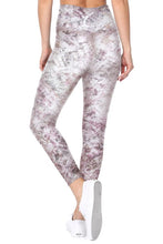 Load image into Gallery viewer, Grunge Flair Activewear Leggins
